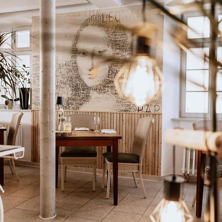 Landhotel Zum Schwanen Mit Restaurant Mona Liza 오스트호펜 외부 사진