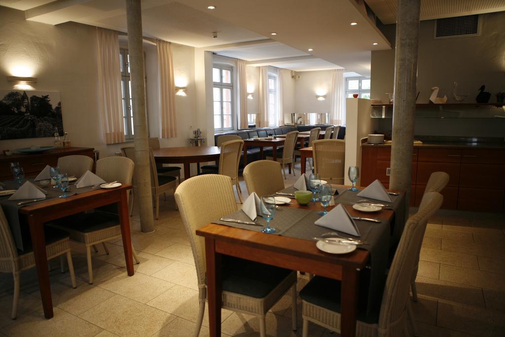 Landhotel Zum Schwanen Mit Restaurant Mona Liza 오스트호펜 외부 사진